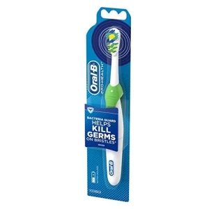 Зображення товара -  Зубна щітка Oral-B Cross Action 3D White на батарейці, B1010F зелена